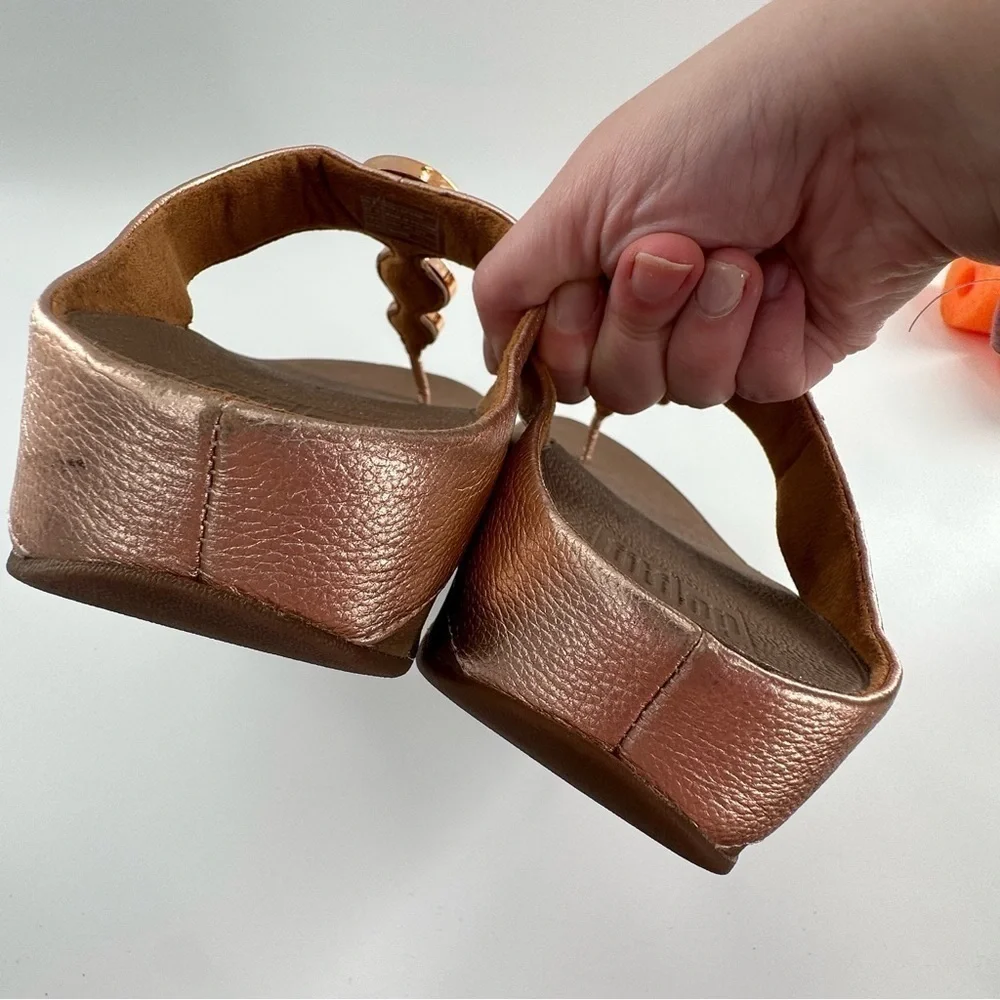 Fitflop sandal style I42-323 10 42 rose gold leather thong flip flop orthopedic